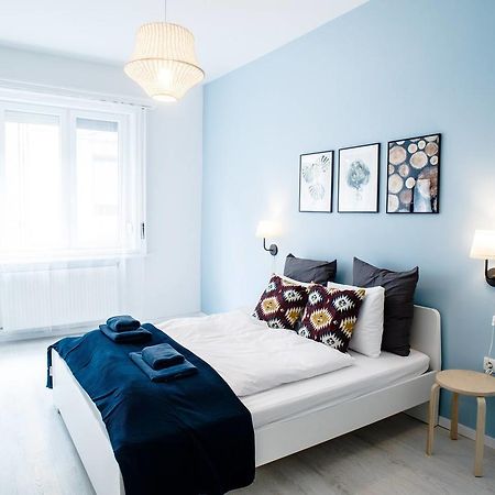 Central New Home With 3 Bedrooms, A/C And Balcony Βουδαπέστη Εξωτερικό φωτογραφία