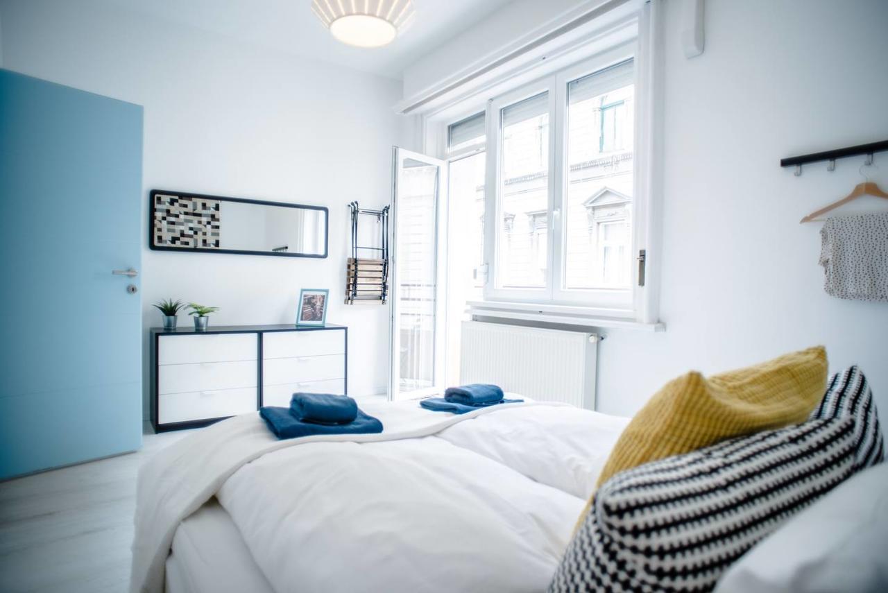 Central New Home With 3 Bedrooms, A/C And Balcony Βουδαπέστη Εξωτερικό φωτογραφία