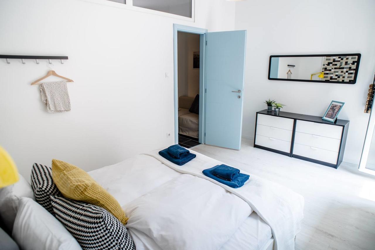Central New Home With 3 Bedrooms, A/C And Balcony Βουδαπέστη Εξωτερικό φωτογραφία