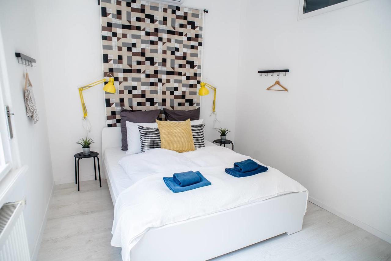 Central New Home With 3 Bedrooms, A/C And Balcony Βουδαπέστη Εξωτερικό φωτογραφία