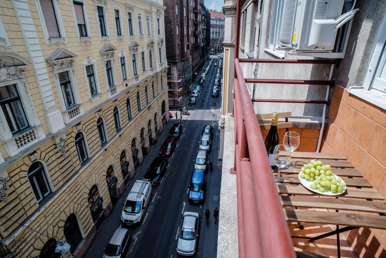 Central New Home With 3 Bedrooms, A/C And Balcony Βουδαπέστη Εξωτερικό φωτογραφία